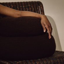 Load image into Gallery viewer, Le Rond - Moyen - Wool Bouclé - Chocolate
